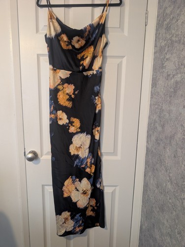 Quiz black floral - black, cowl
